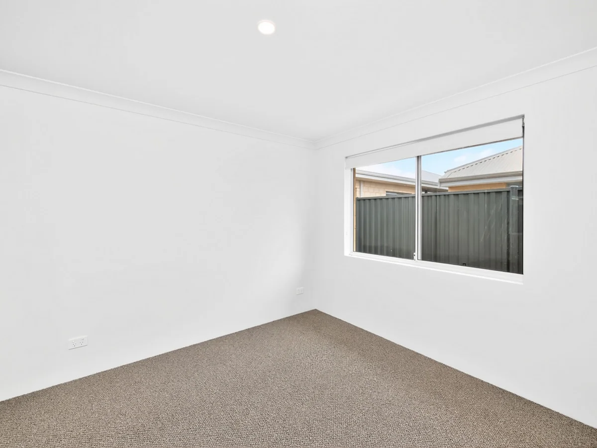 Additional image 10 of 1B Chestnut Way, Eglinton WA 6034