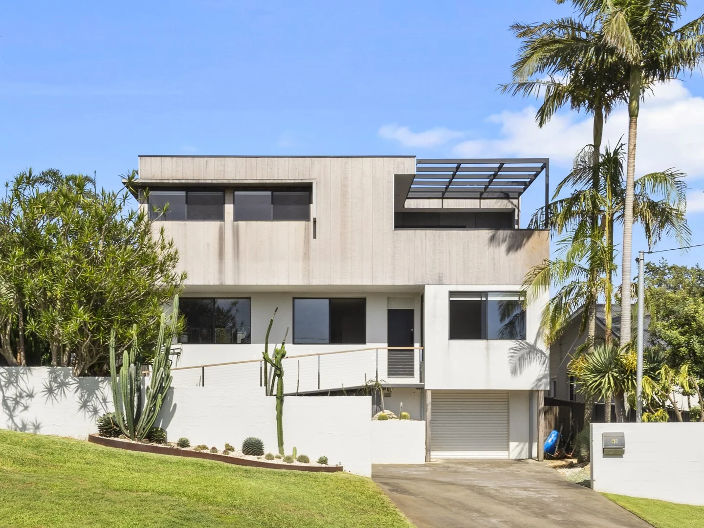 40 Forresters Beach Road, Forresters Beach NSW 2260