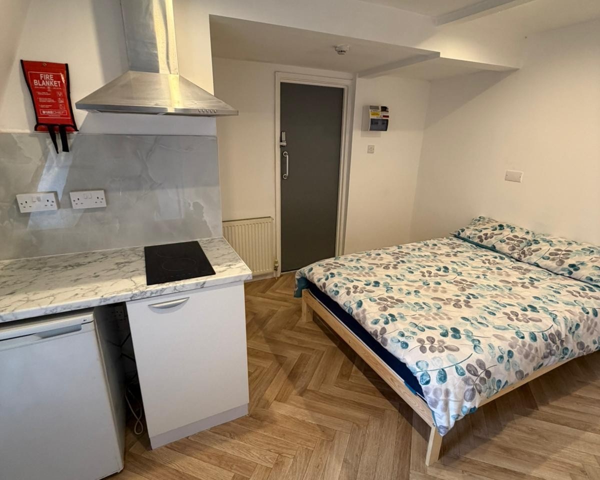 Studio Flat, Mansfield Road, NG1, N1 7GU photo 3