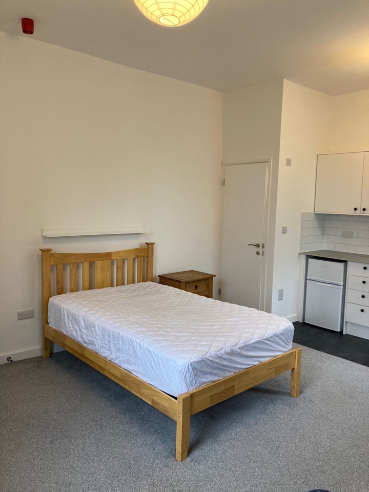 Studio Flat, Brocco Bank, S11, N1 7GU photo 2