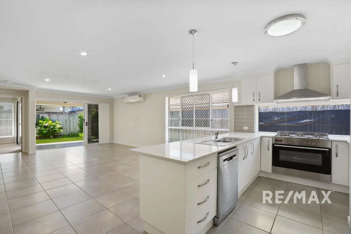 Additional image 2 of 49 Worchester Crescent, Wakerley QLD 4154