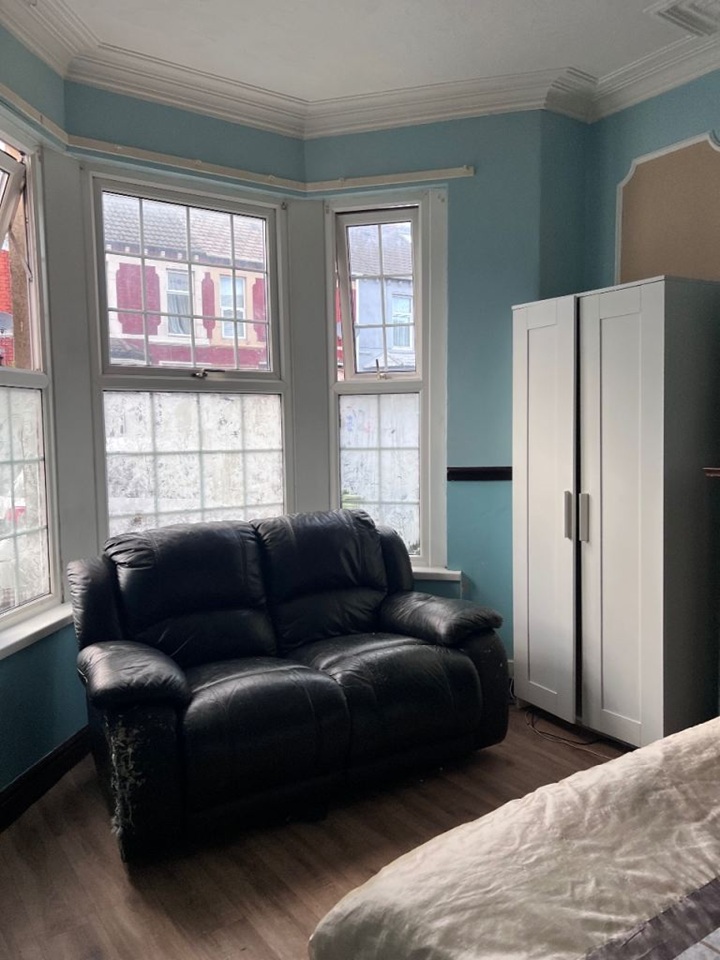 Room in a Shared House, Coedcae St, CF11, N1 7GU photo 5