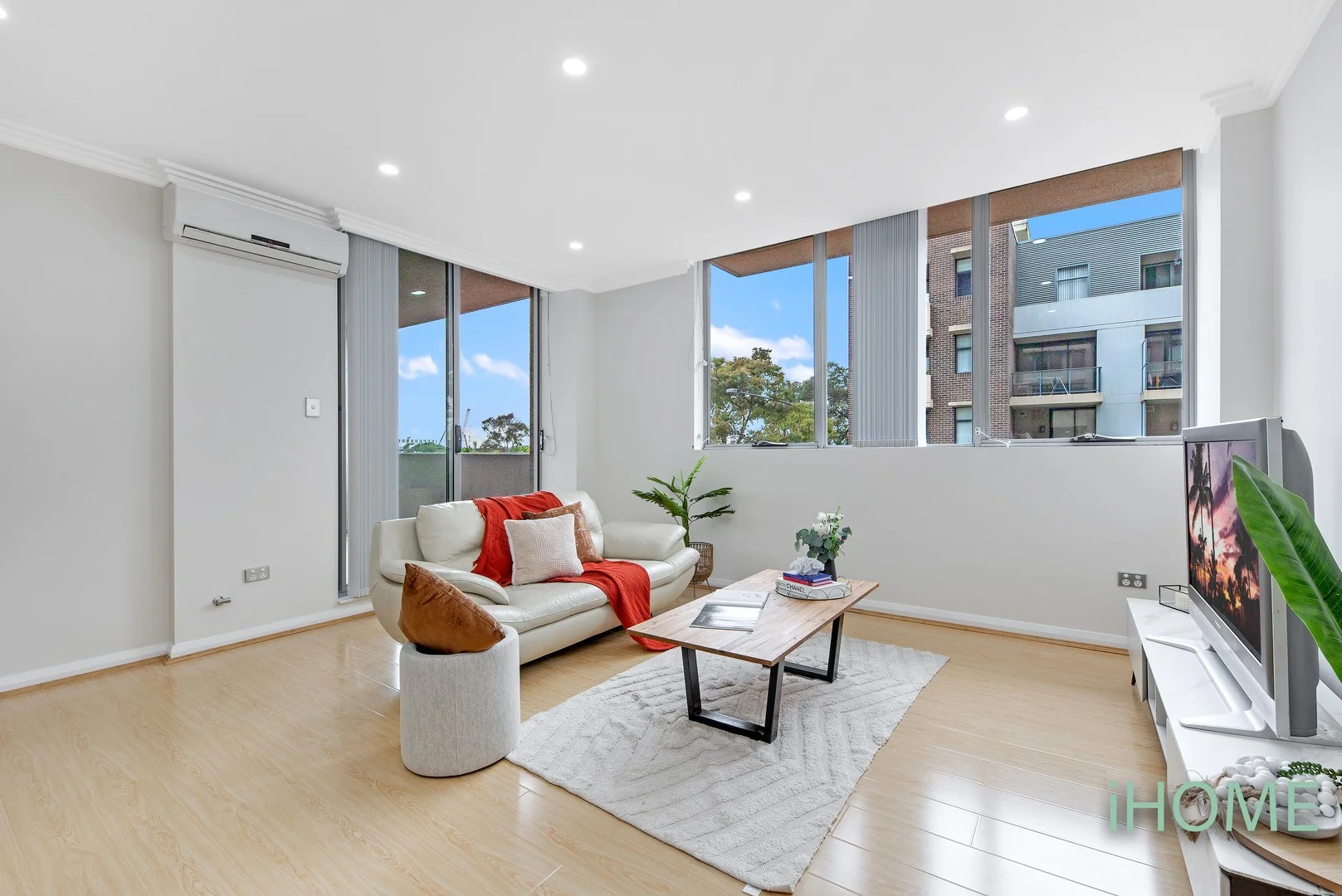 11/108 James Ruse Dr, Rosehill NSW 2142