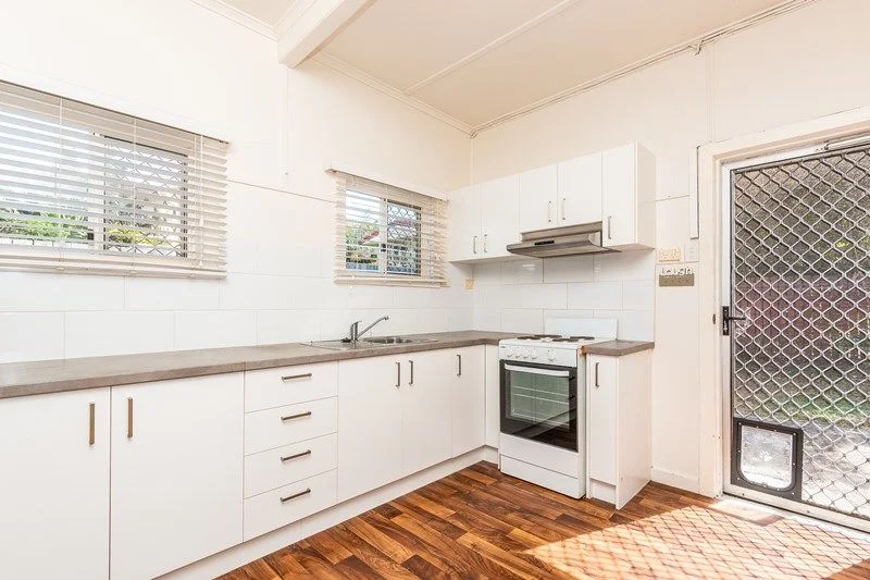 Additional image 4 of 2/6 Caroline Street, Woody Point QLD 4019