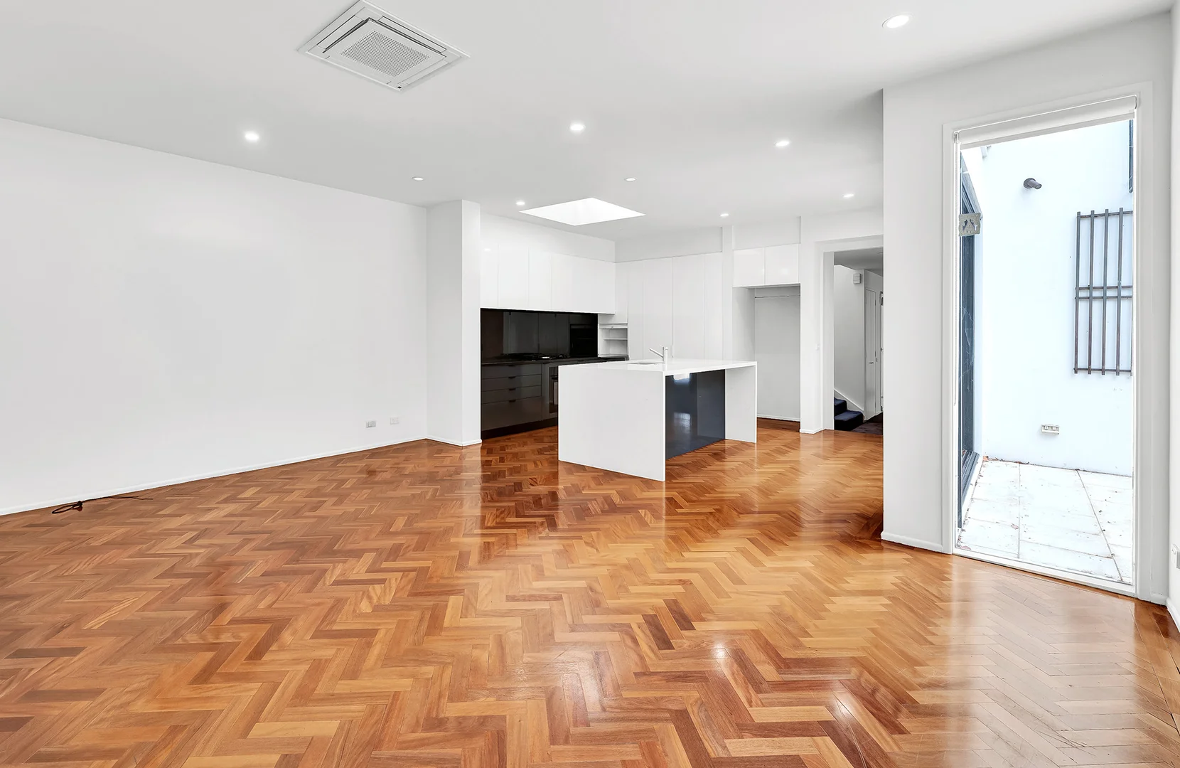 Additional image 3 of 8 Cloverdale Avenue, Toorak VIC 3142