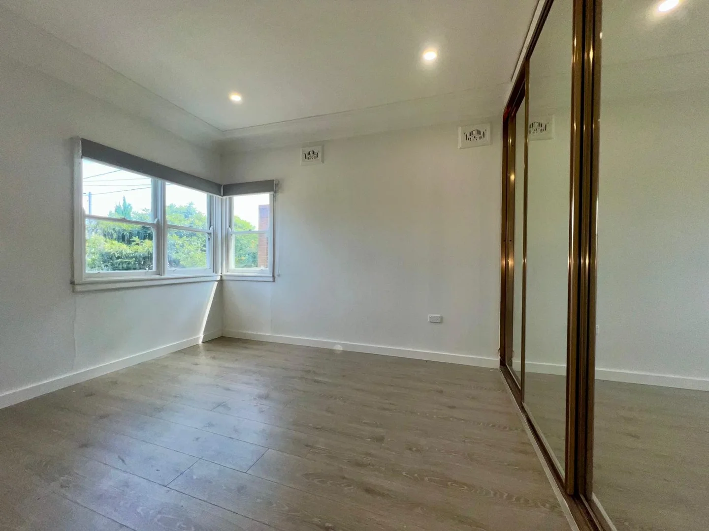 Additional image 3 of 35 Centenary Rd, Merrylands NSW 2160