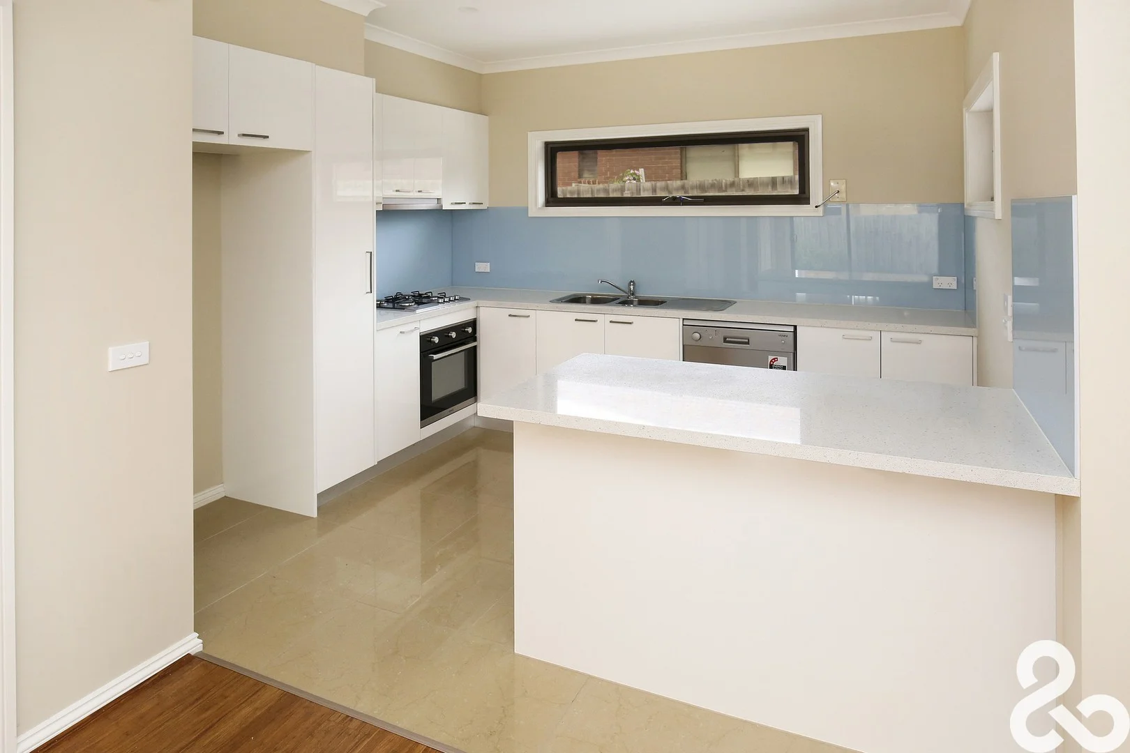 2/105 Purinuan Road, Reservoir VIC 3073