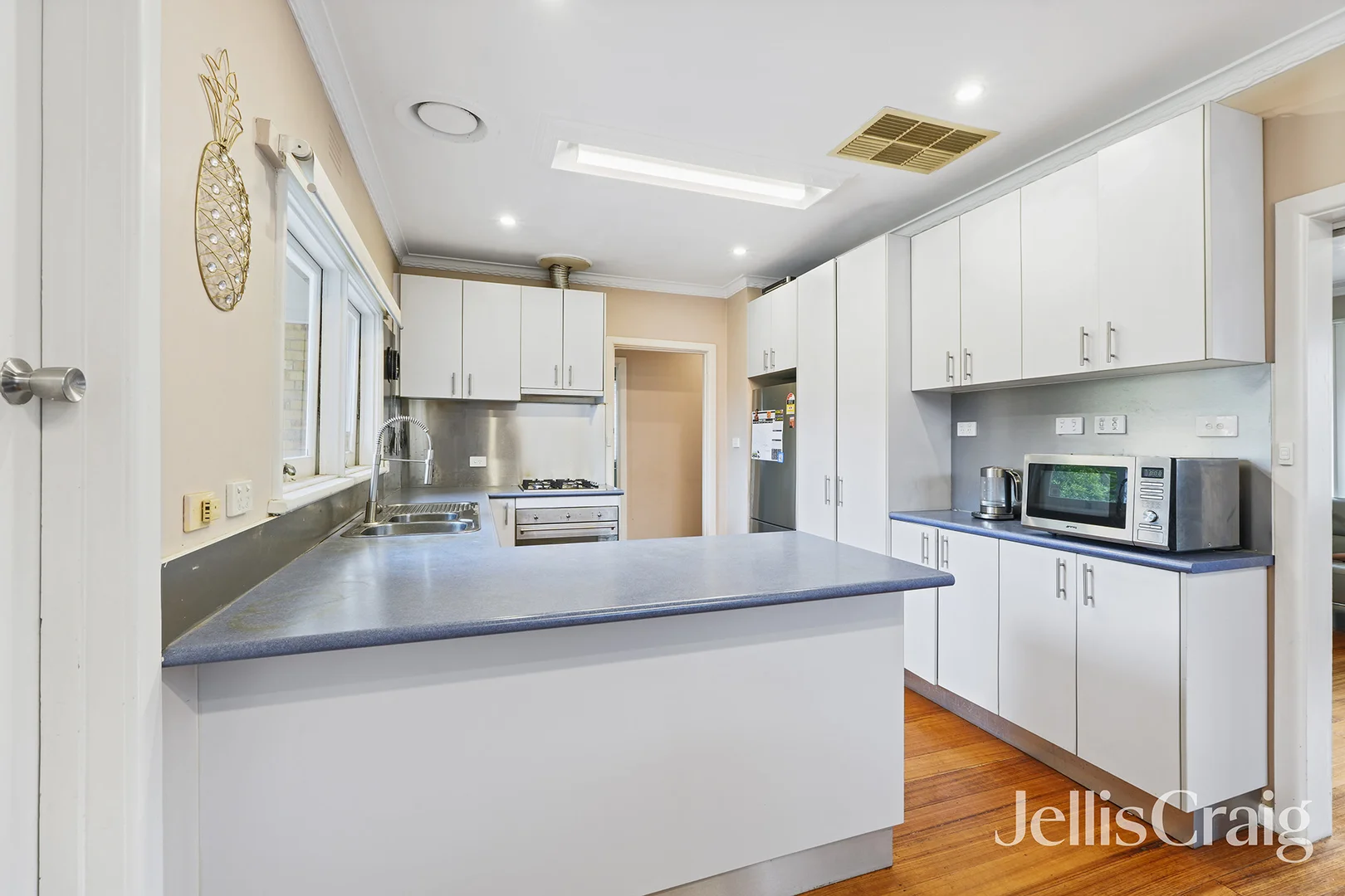 Additional image 4 of 257 Warrigal Road, Cheltenham VIC 3192