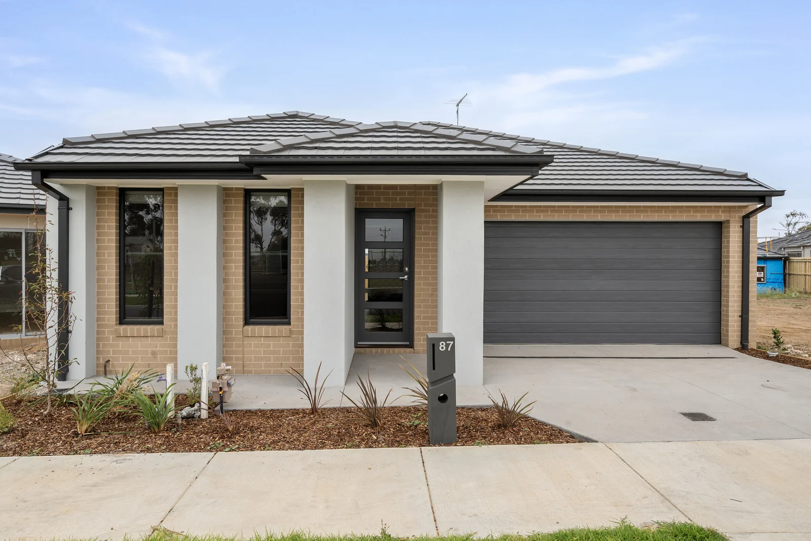 87 Munro Drive, Charlemont VIC 3217
