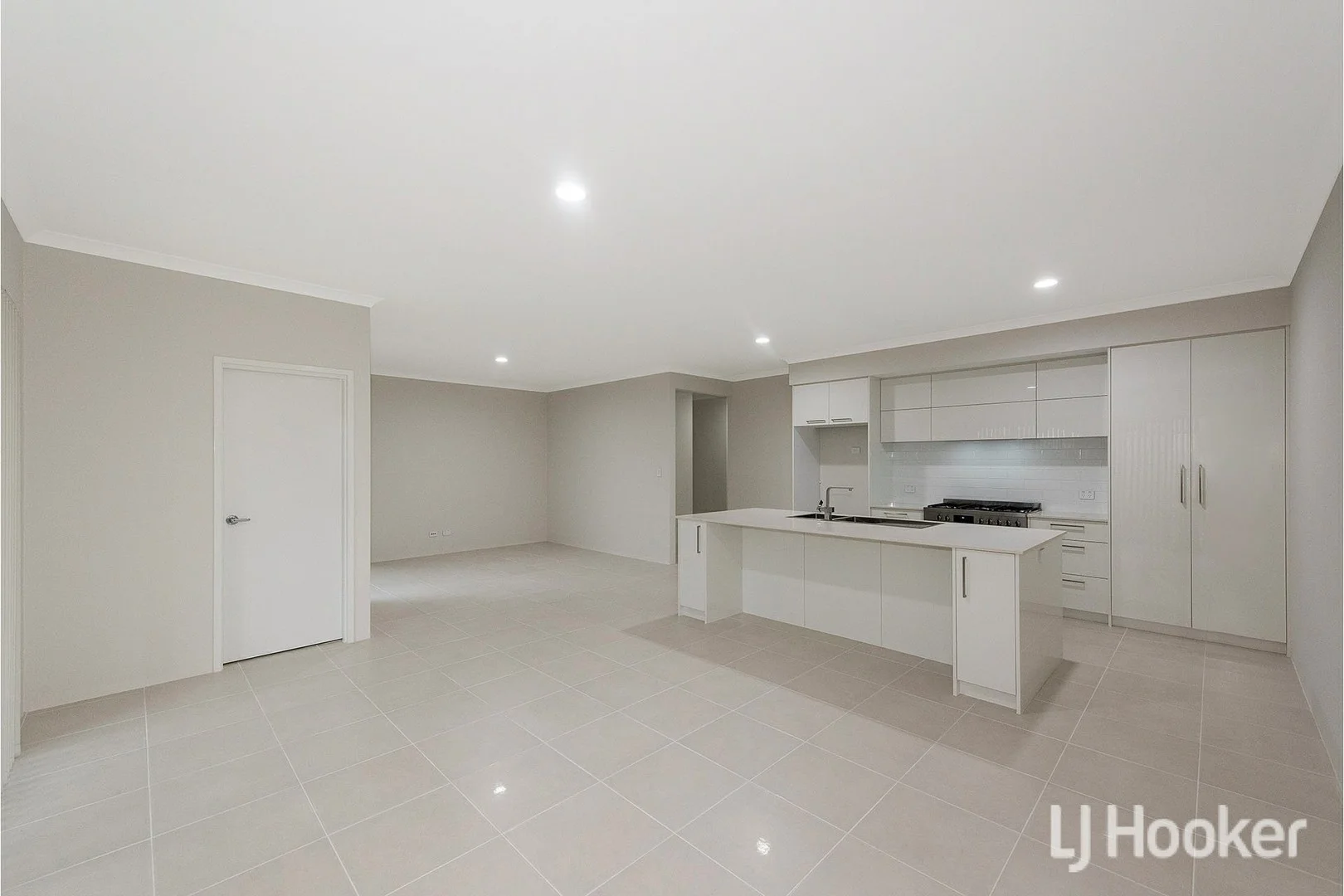 6 Sunrise Court, Canning Vale WA 6155
