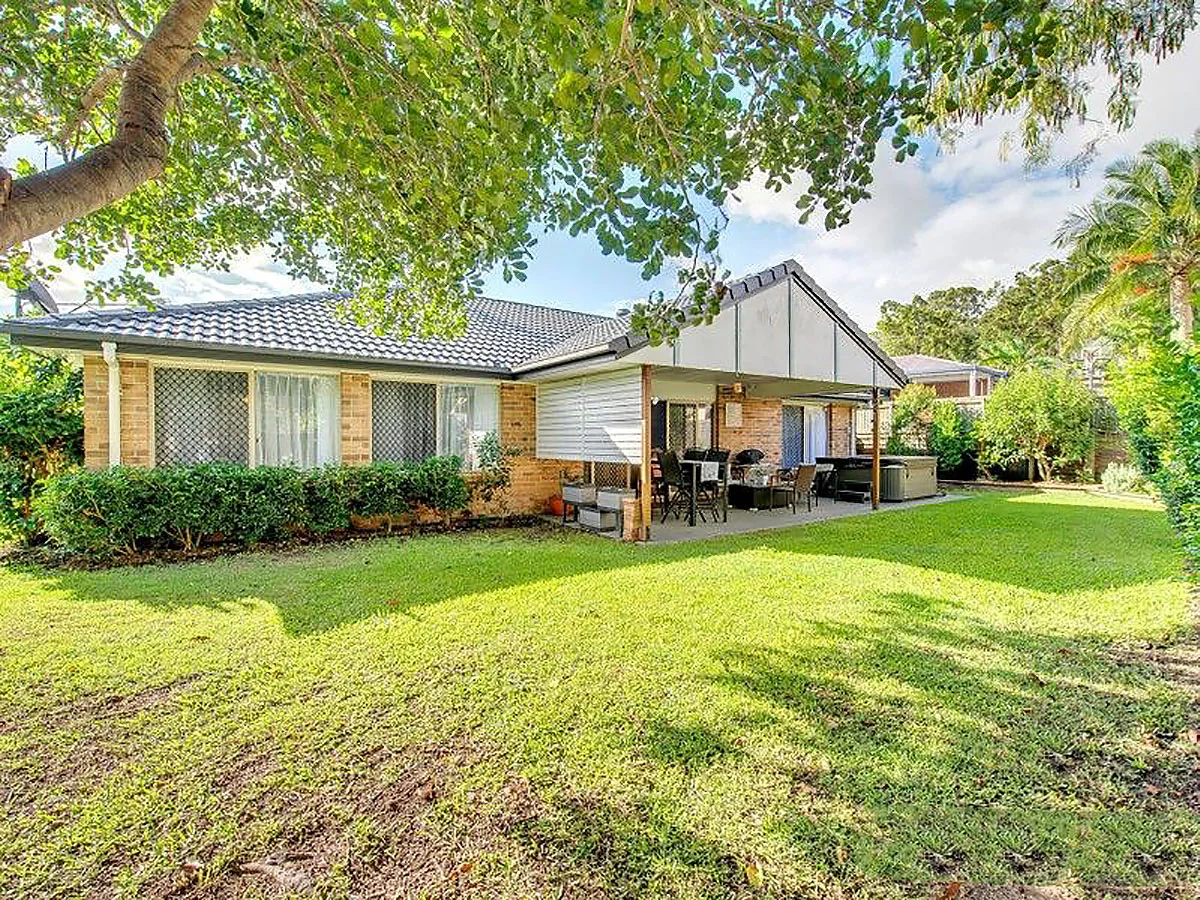 10 Glasshouse Crescent, Forest Lake QLD 4078