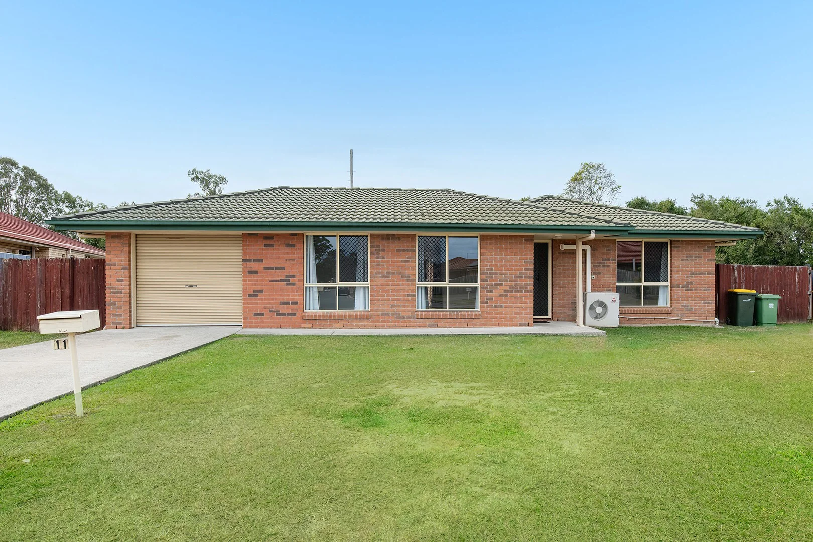 11 Jameson Close, Morayfield QLD 4506
