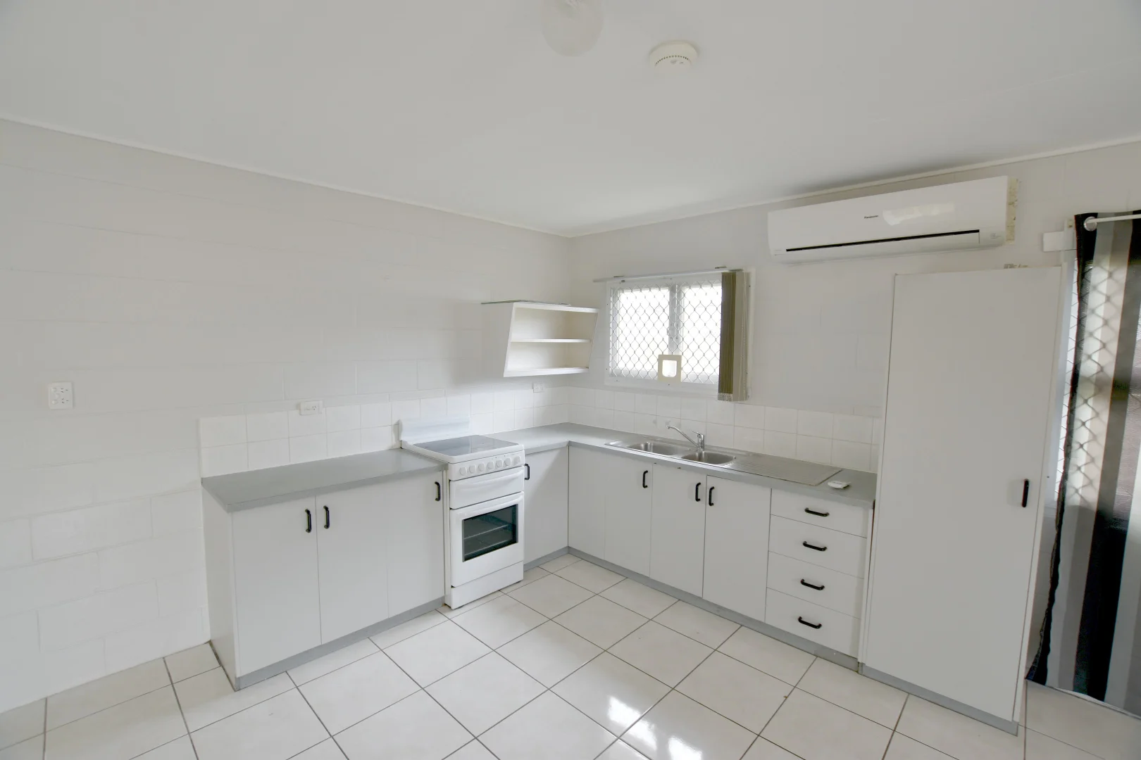 Additional image 3 of 2/3 Larsen Street, West Gladstone QLD 4680