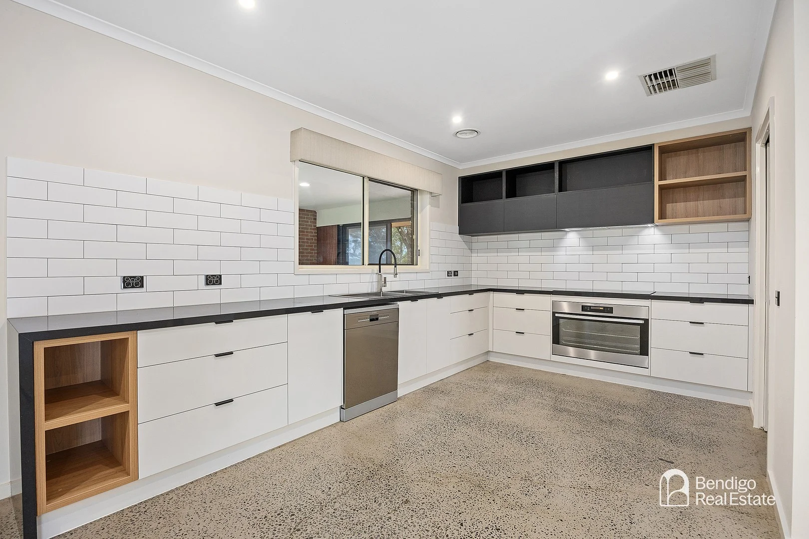 31 Windle Lane, Longlea VIC 3551