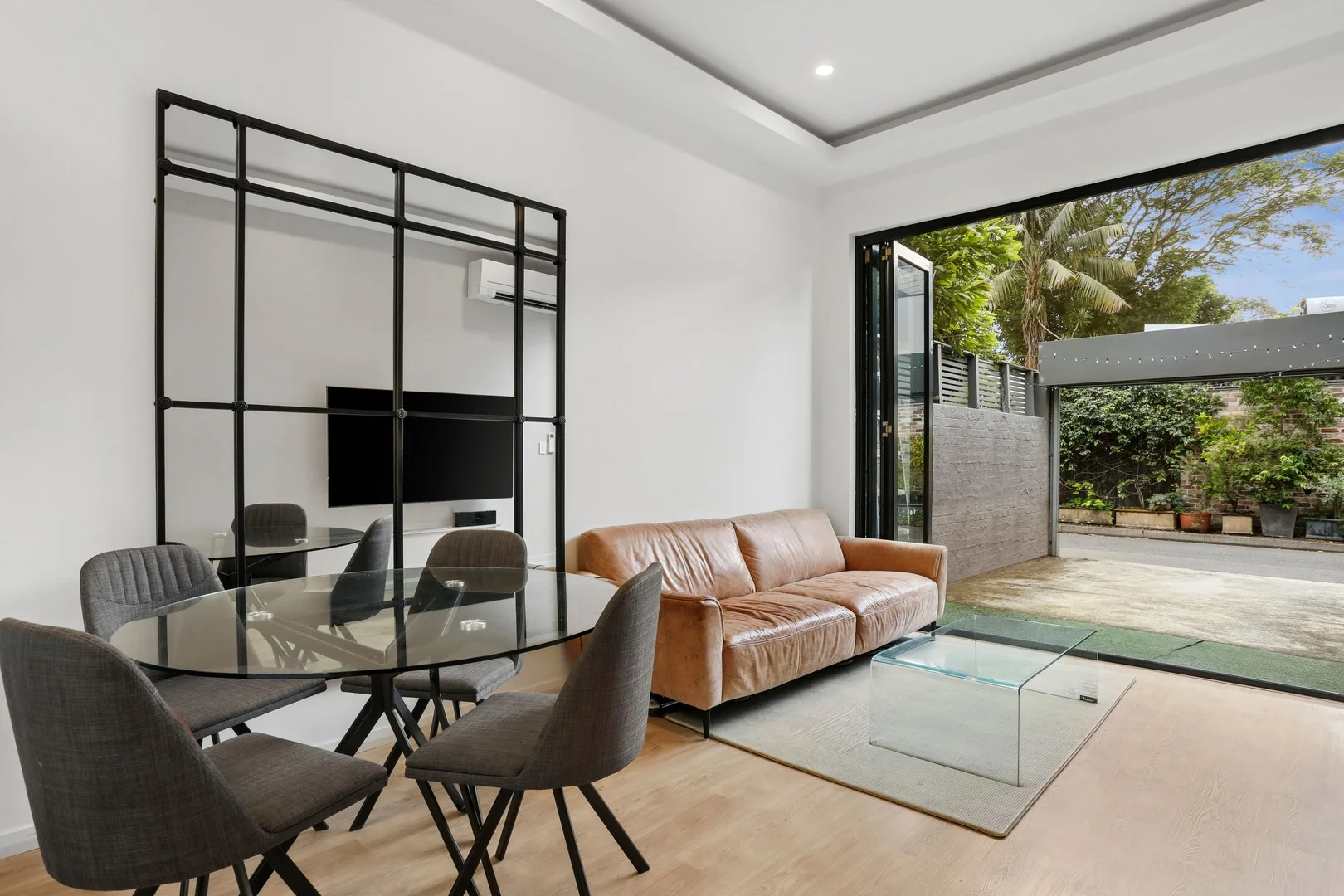 Additional image 2 of 136 Henderson Road, Alexandria NSW 2015