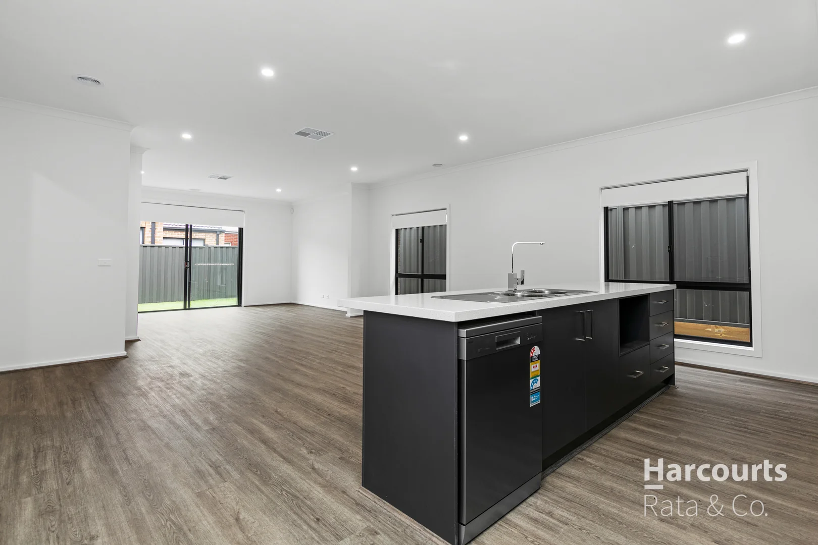 Additional image 3 of 37 Molesworth Crescent, Donnybrook VIC 3064
