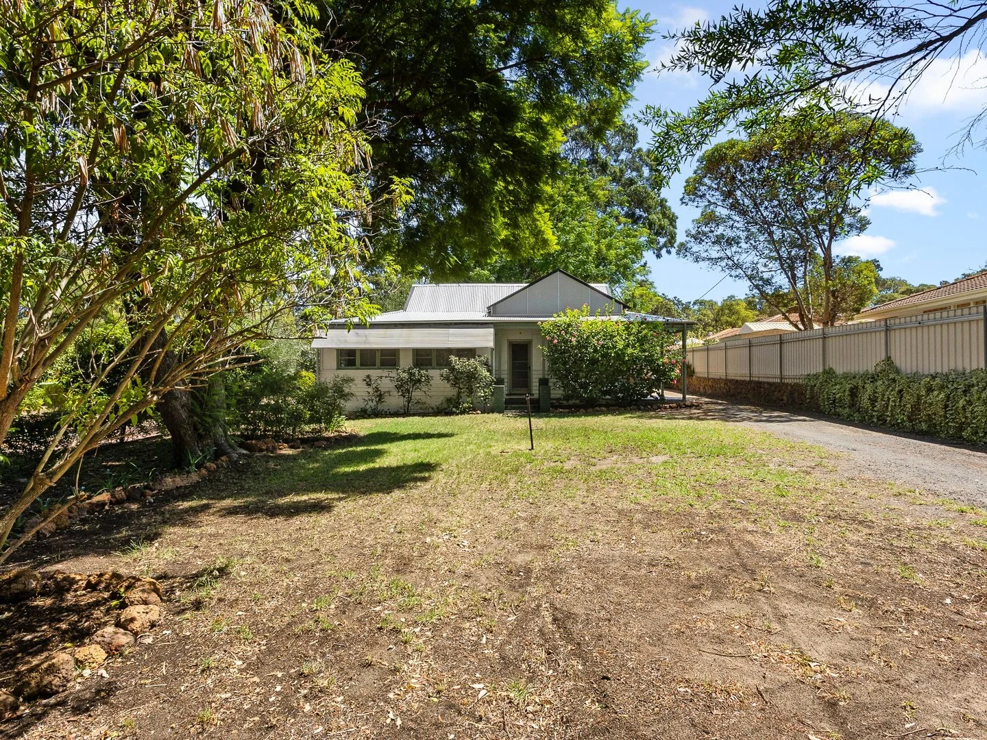 12 Hardey Road, Glen Forrest WA 6071