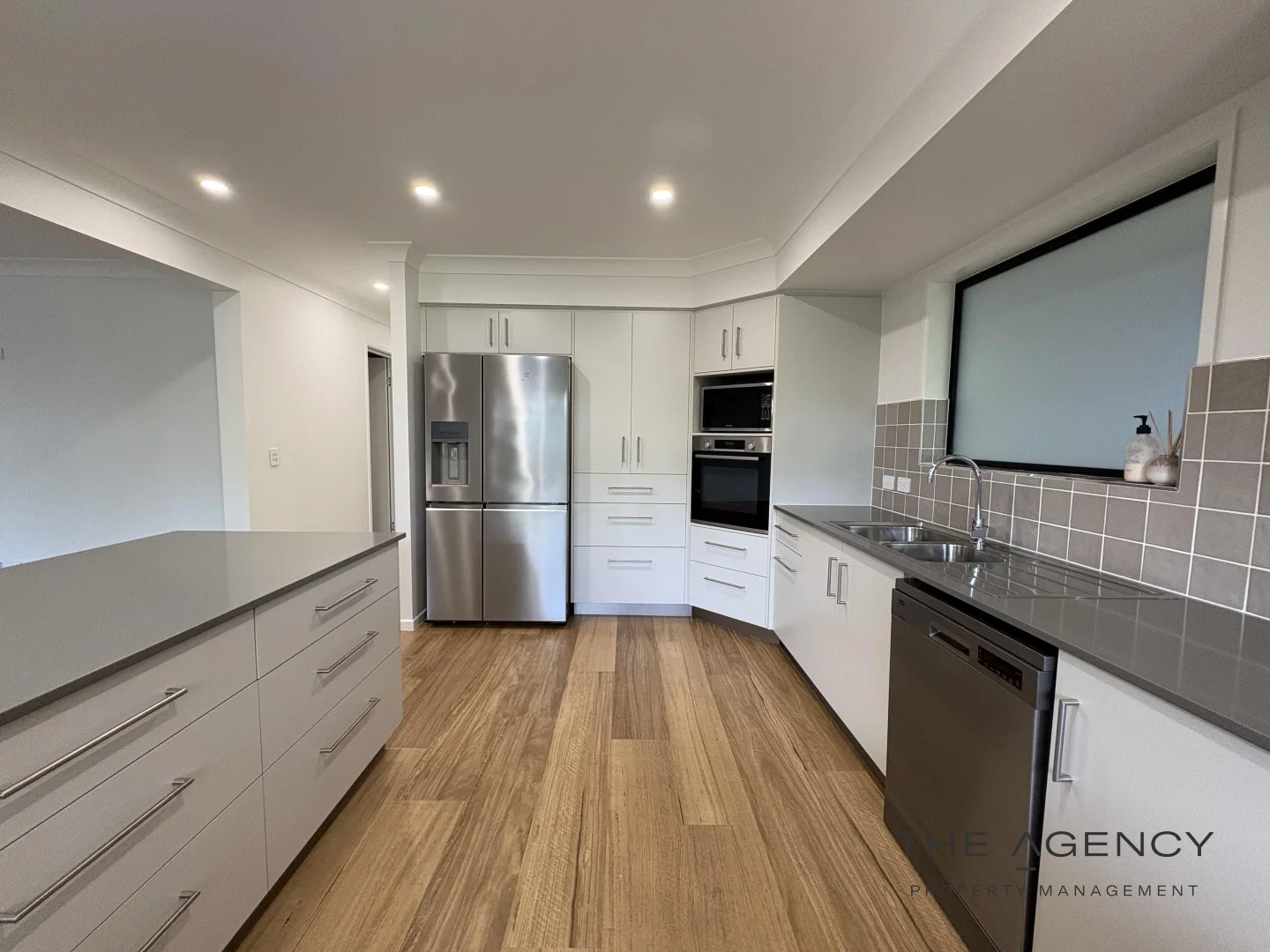 Additional image 2 of 184 Scenic Highway, Lammermoor QLD 4703