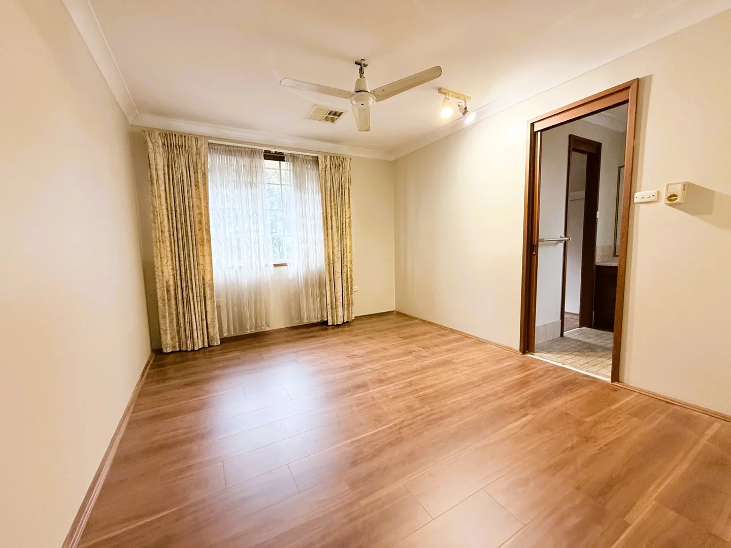 Additional image 8 of 57 Sturt Avenue, Georges Hall NSW 2198