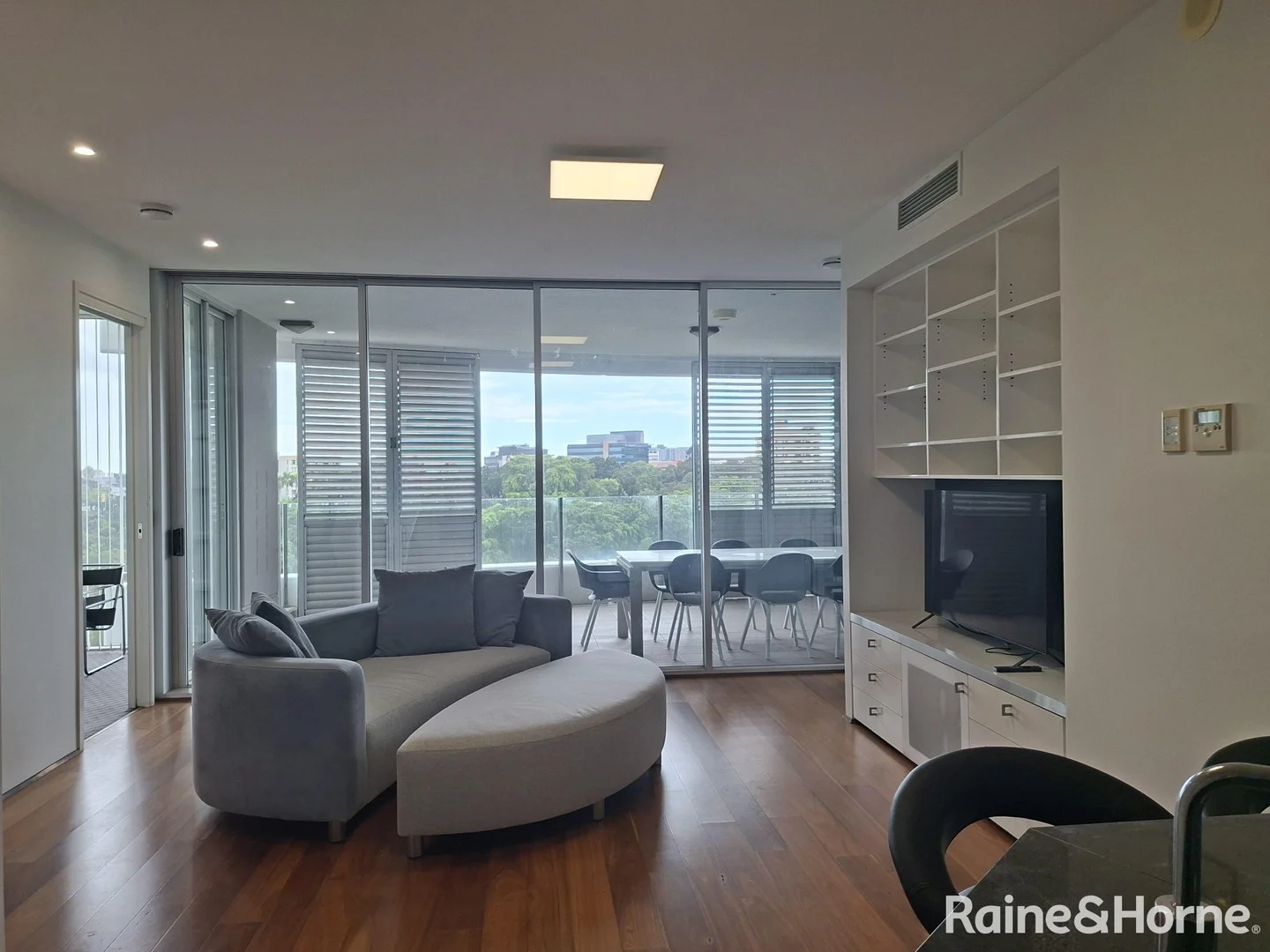 Additional image 3 of 6045/6 Parklands Boulevard, Brisbane City QLD 4000
