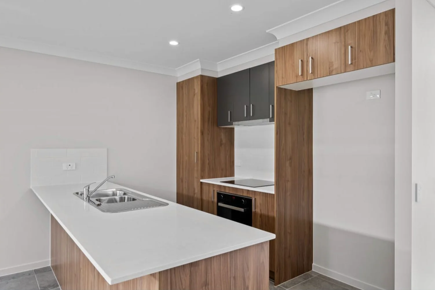 80 Diamond Drive, Yarrabilba QLD 4207 photo 3