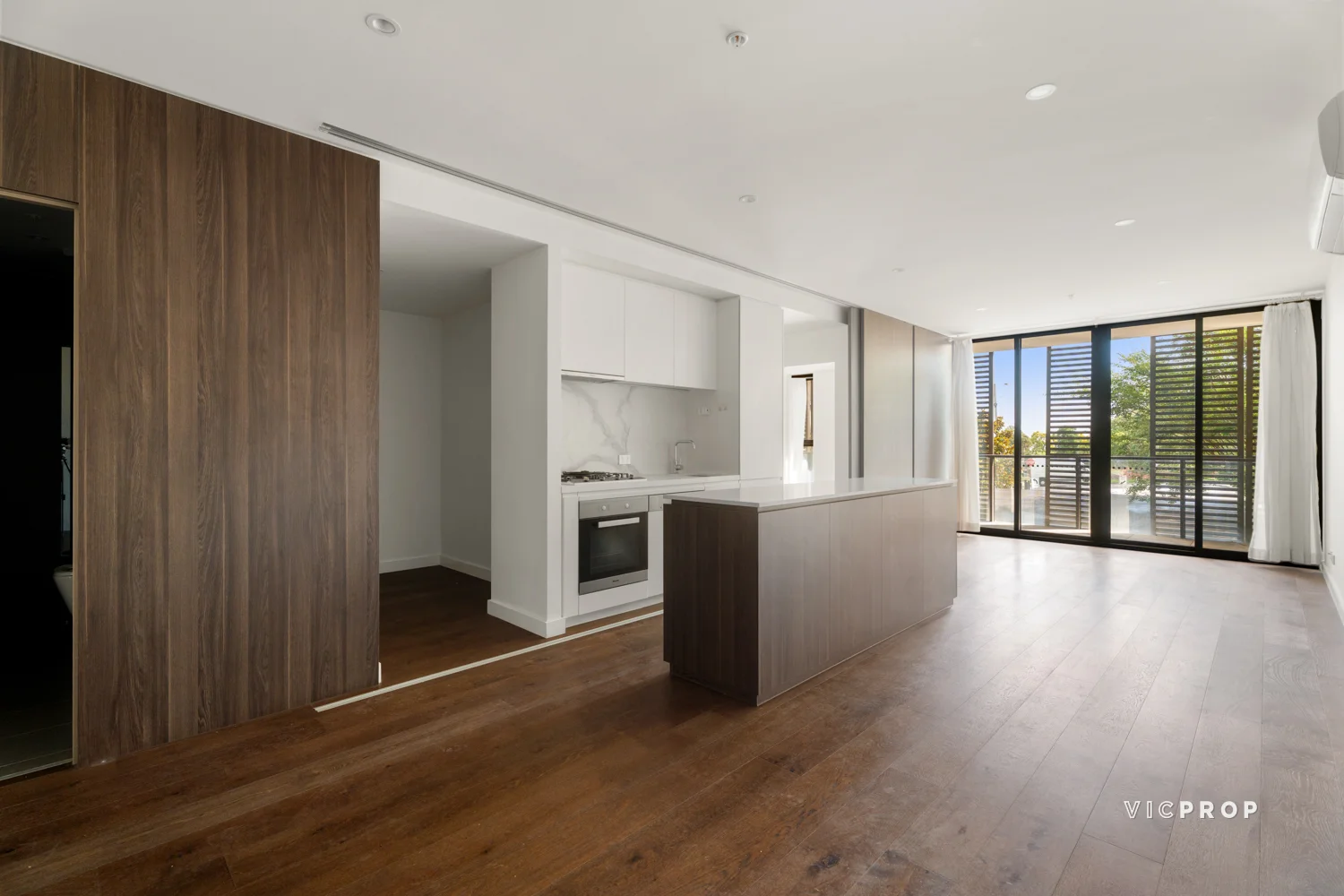 203/5 Elgar Court, Doncaster VIC 3108