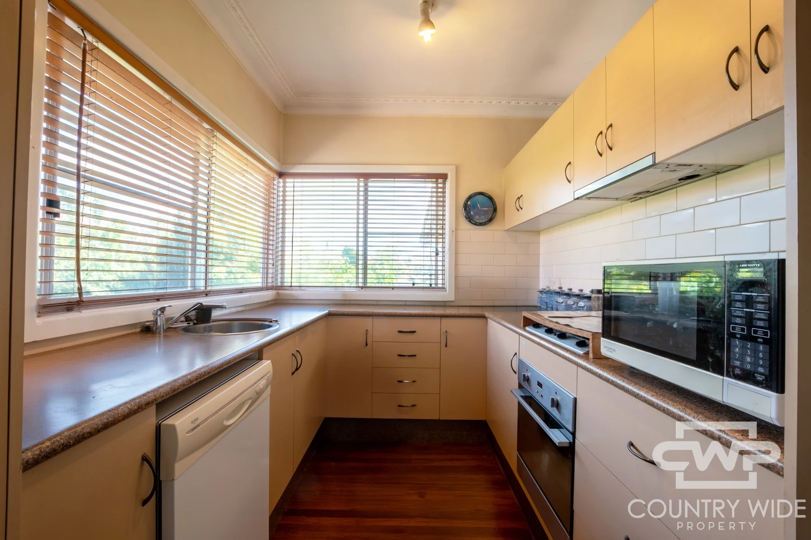 Additional image 3 of 8 Lackey Street, Guyra NSW 2365