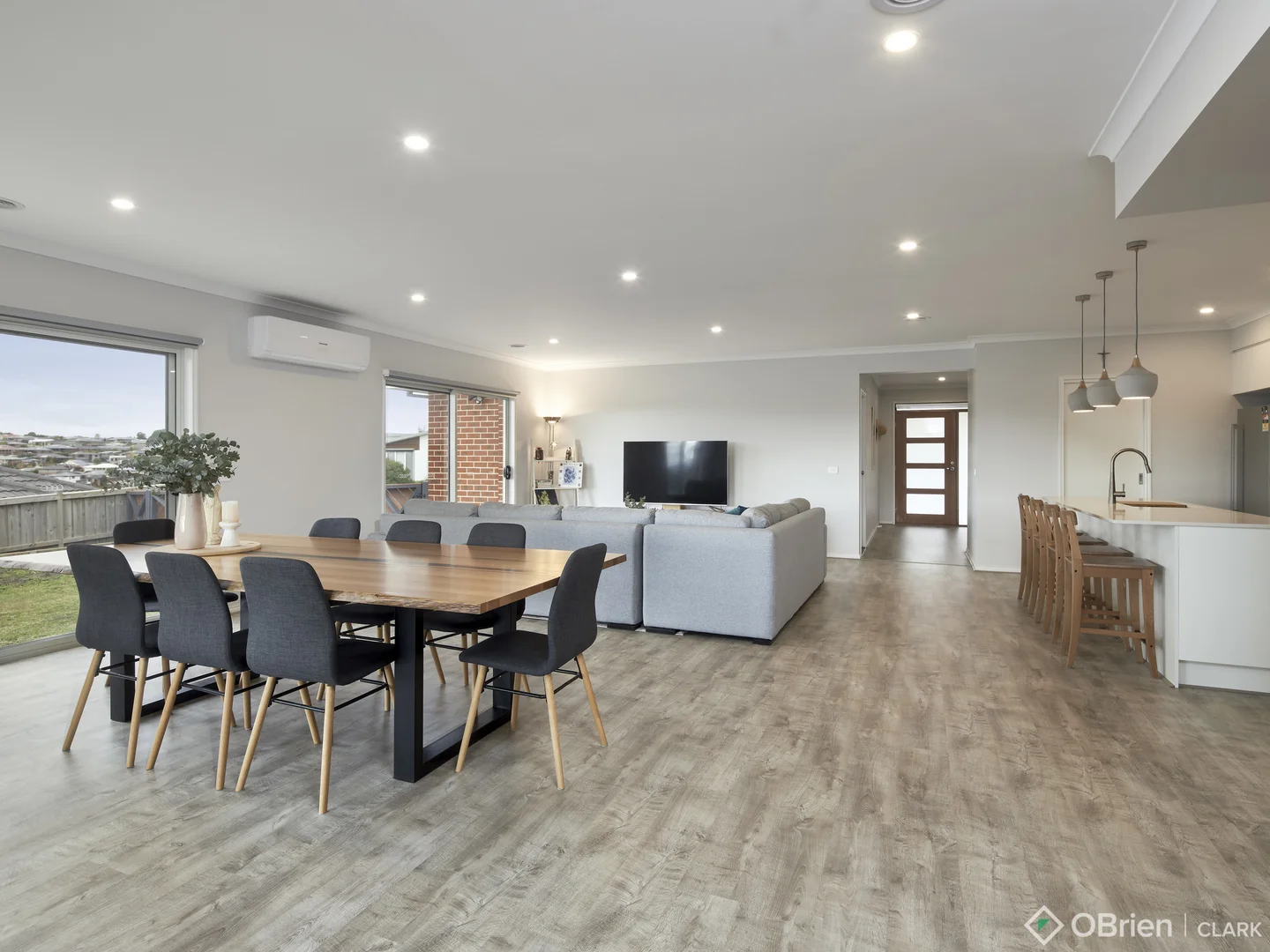 Additional image 2 of 25 Jackson Drive, Drouin VIC 3818