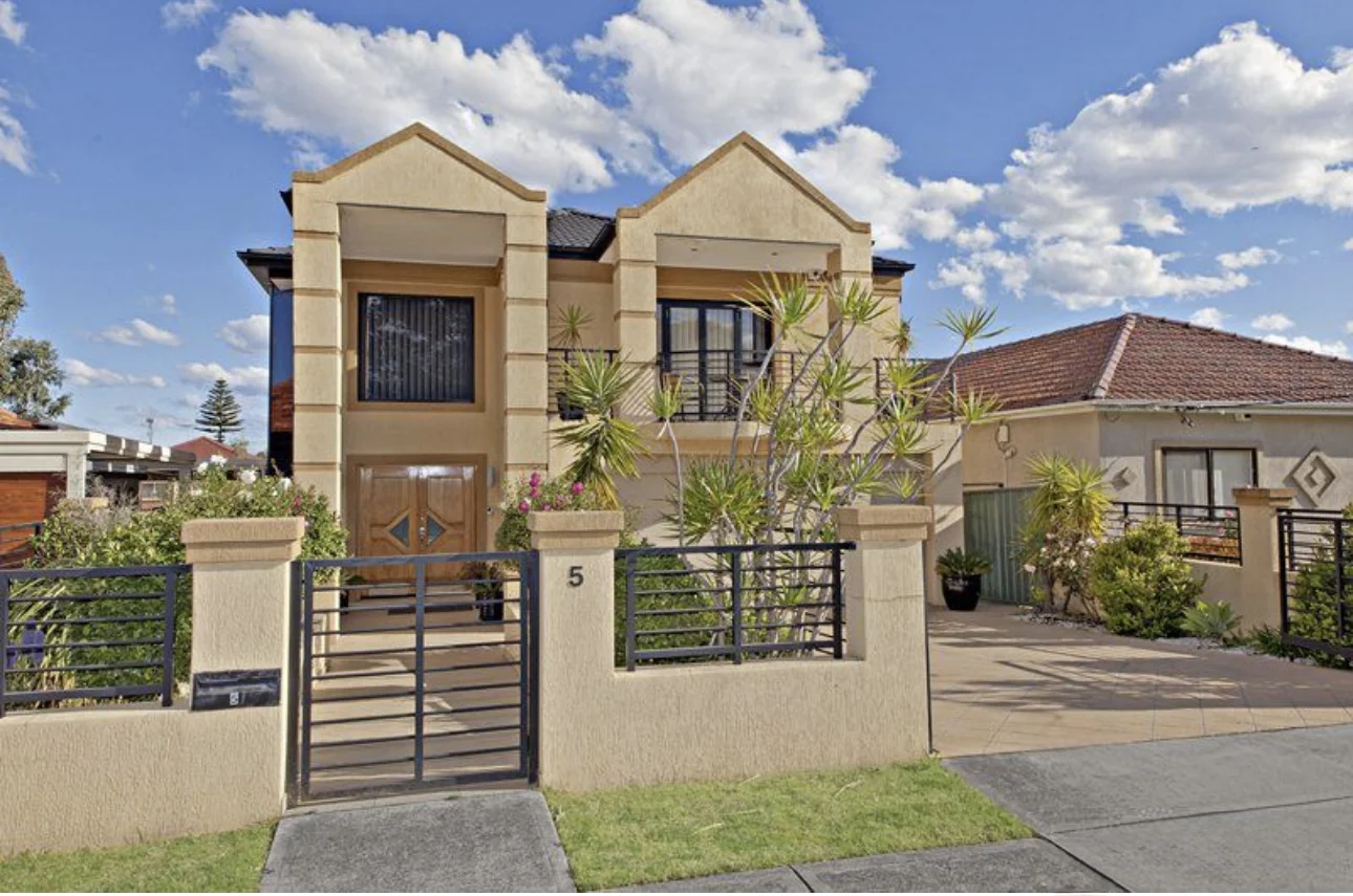 5 Ivy Street, Greenacre NSW 2190