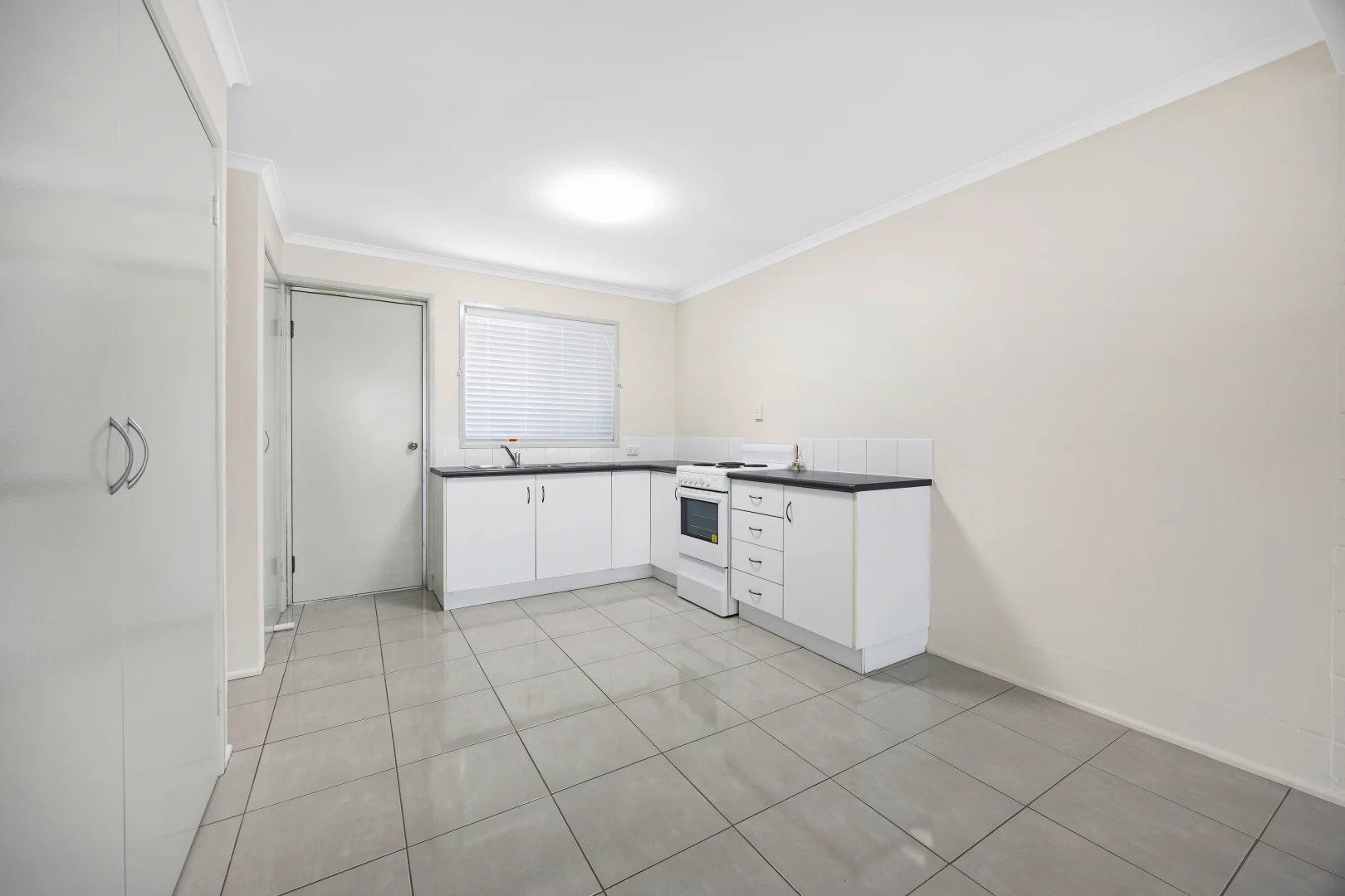 Additional image 2 of 2/259 Auckland Street, South Gladstone QLD 4680
