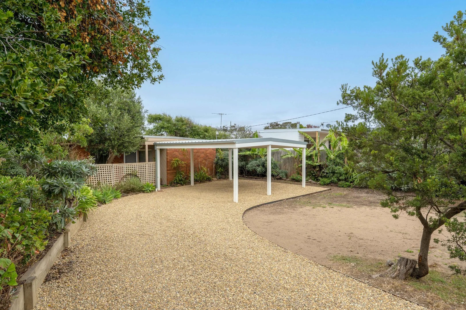 21 Cooraminta Road, Rye VIC 3941