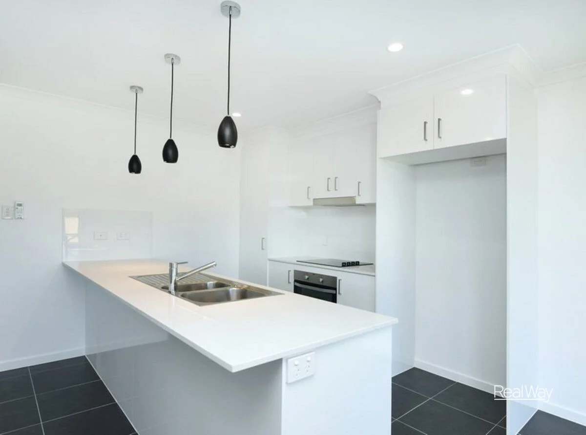 Additional image 3 of 2/7 McInnes Crescent, Glenvale QLD 4350