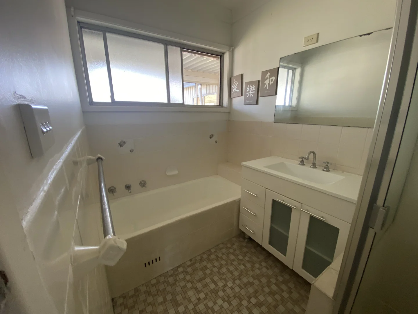 Additional image 4 of 25 Curlew Crescent, Woodberry NSW 2322