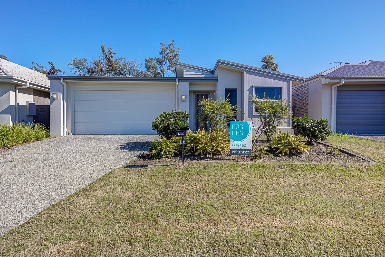 19 Maurie Pears Crescent, Pimpama QLD 4209
