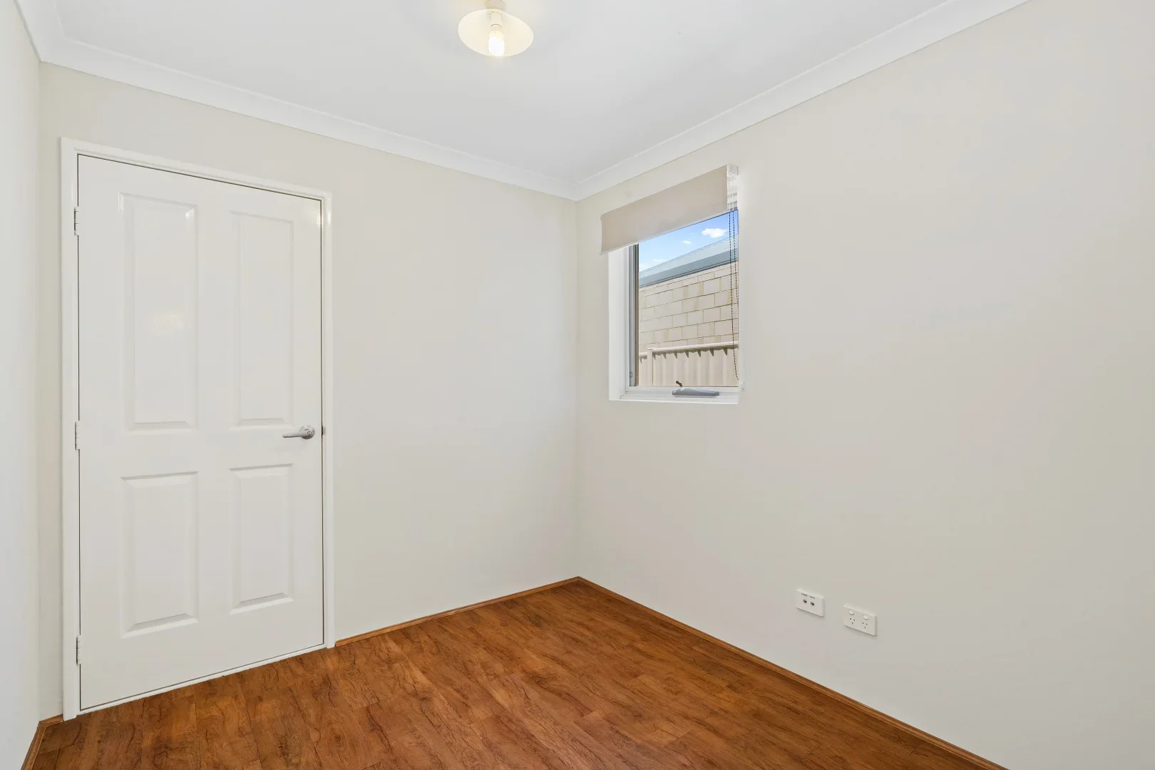 17 Benalla Way, Lakelands WA 6180 photo 2