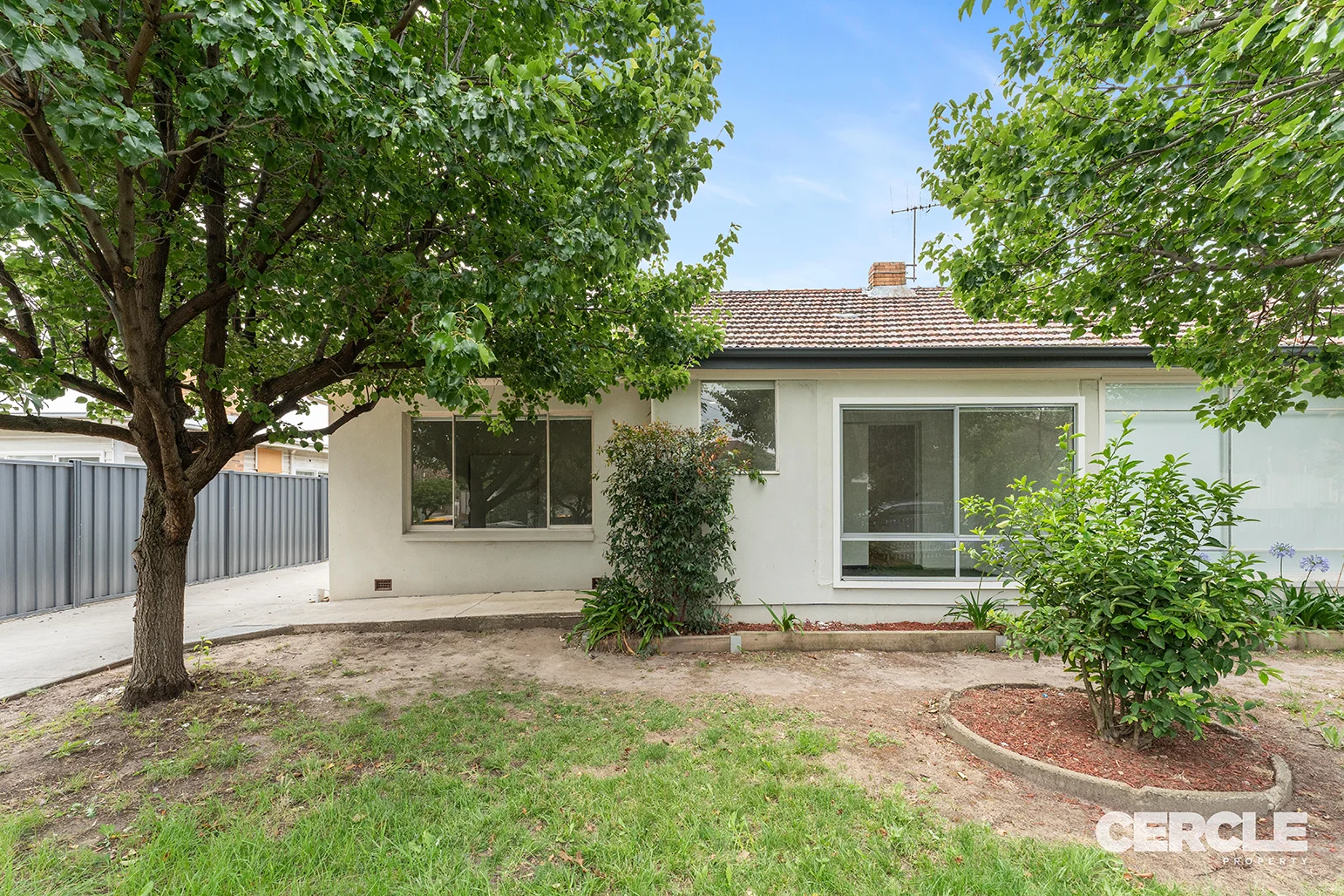 5/2 Almond Avenue, Brooklyn VIC 3012