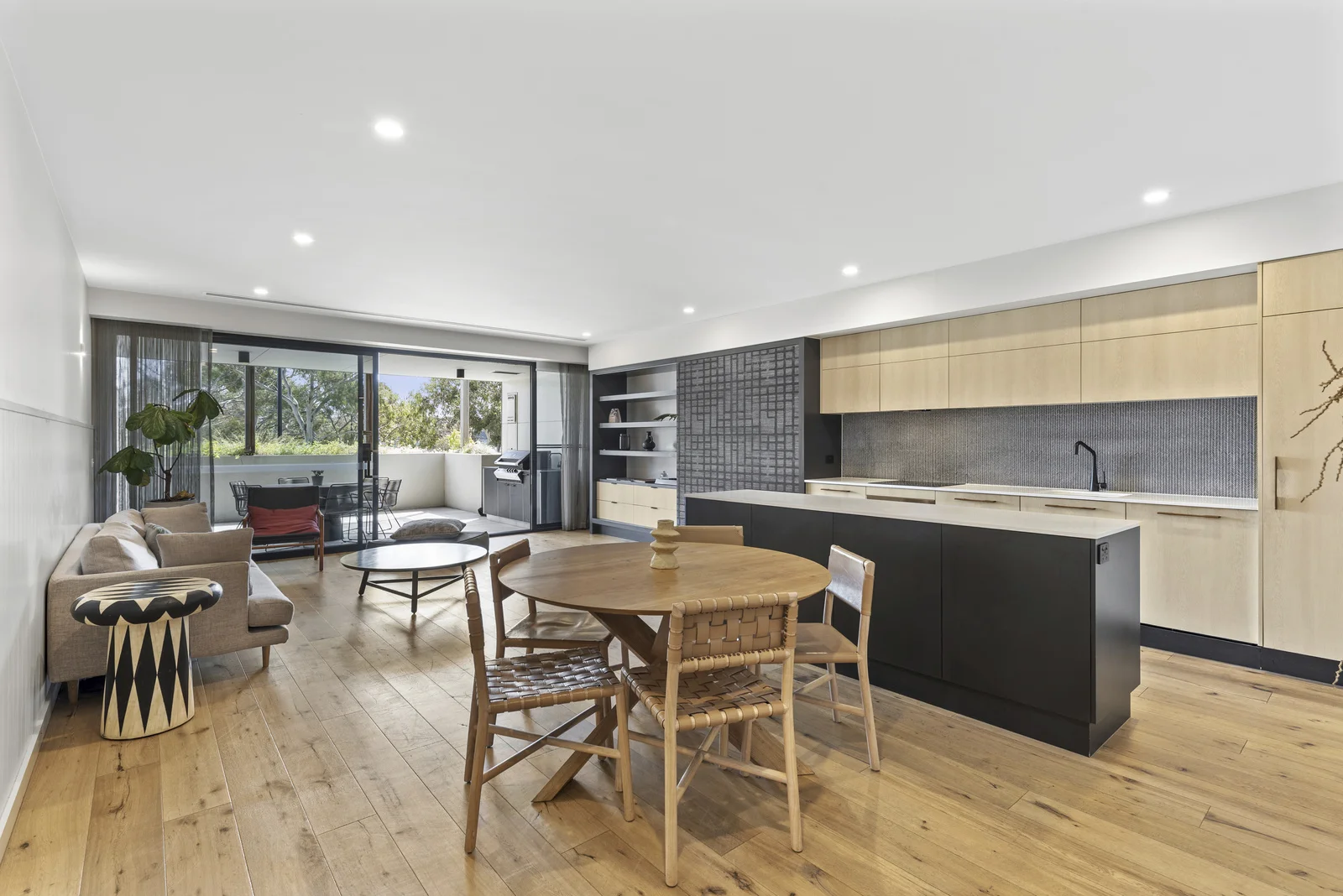 1/142 Ocean Beach Road, Sorrento VIC 3943
