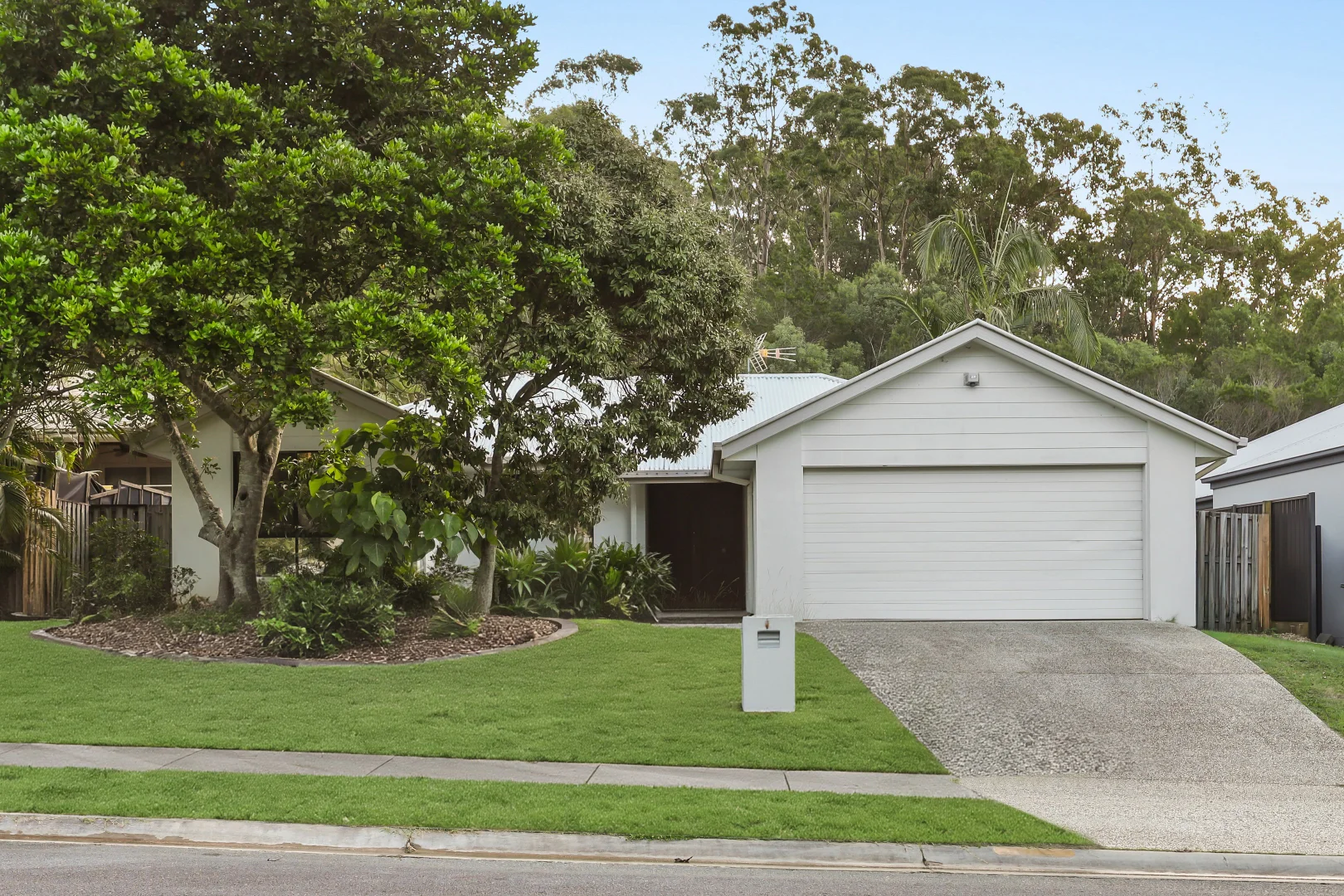 Additional image 2 of 34 Victoria Drive, Pacific Pines QLD 4211