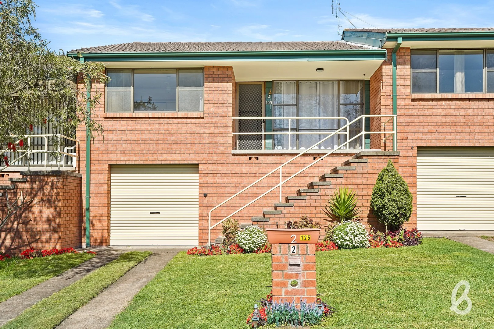 2/125 Blaxland Avenue, Singleton NSW 2330