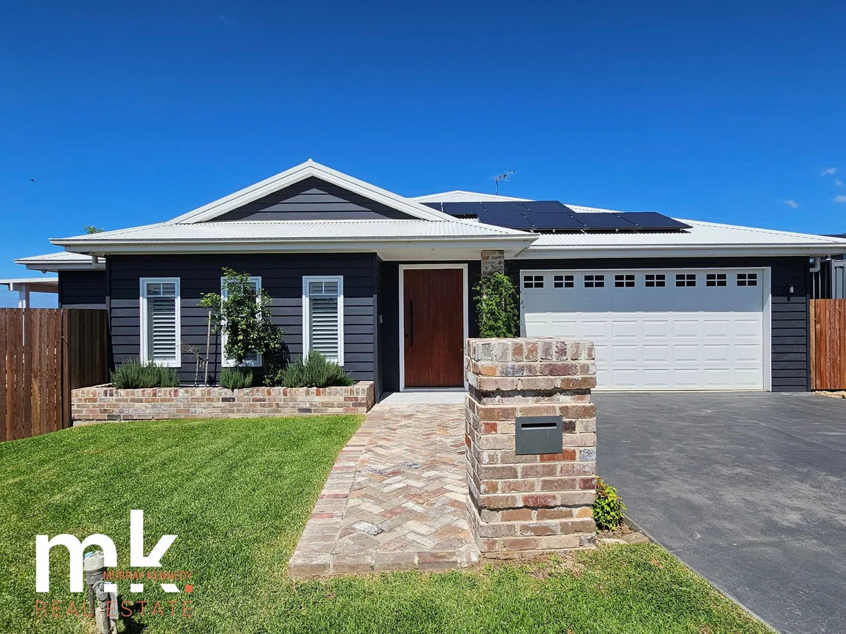 9 Tarini Place, Tahmoor NSW 2573
