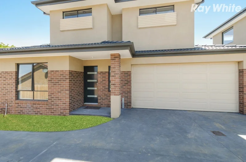 2/30 Ross St, Ferntree Gully VIC 3156