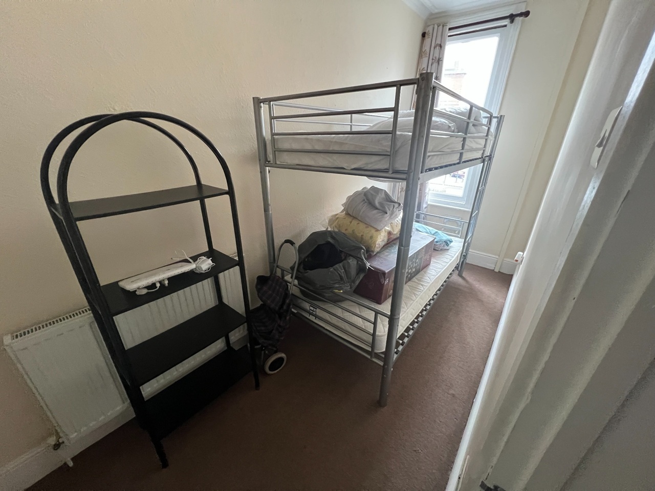 2 Bed Flat, Colwick Road Nottingham, NG2, N1 7GU photo 3