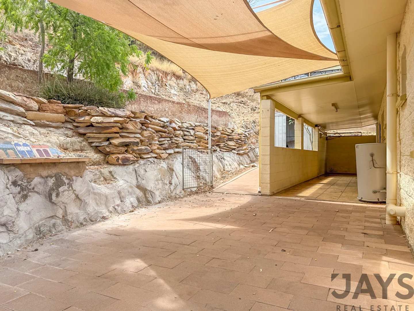 Additional image 11 of 140 Webb Street, Mount Isa QLD 4825