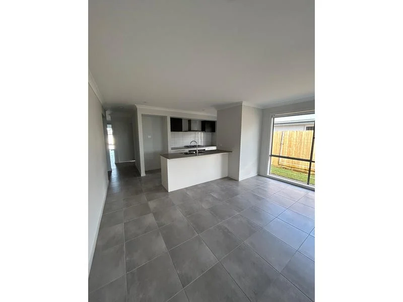 Additional image 2 of 24 Tulloch St, Logan Reserve QLD 4133