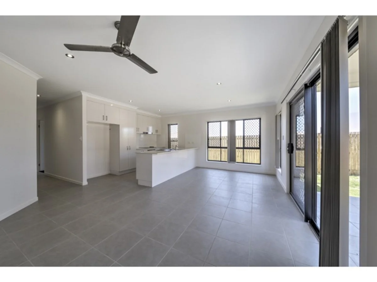 Additional image 3 of 2/41 Waterview Drive, Lammermoor QLD 4703
