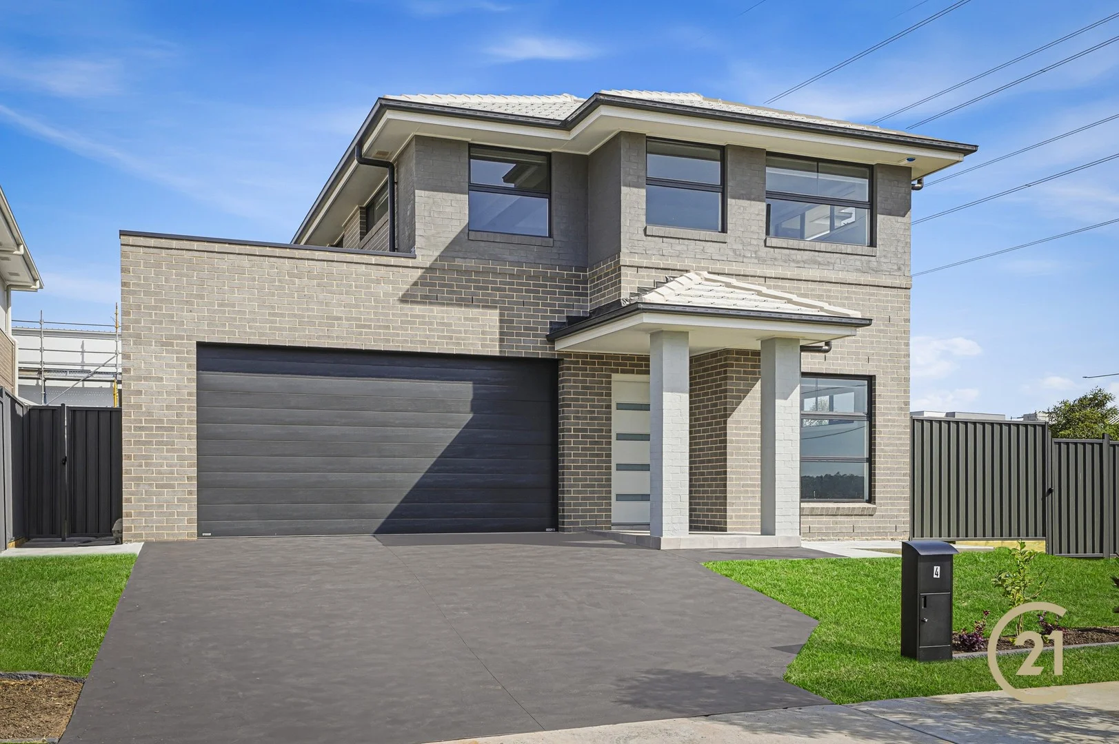 4 Chesterman Loop, Oran Park NSW 2570