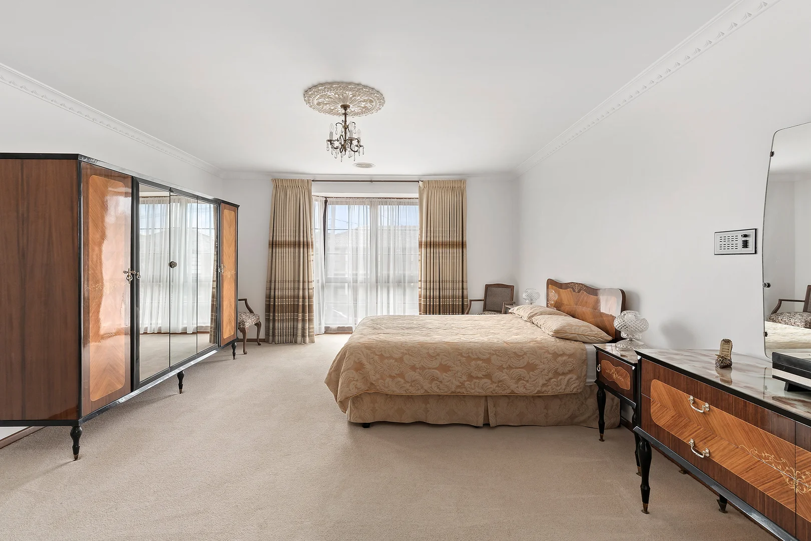 Additional image 8 of 3 Glenview Court, Avondale Heights VIC 3034