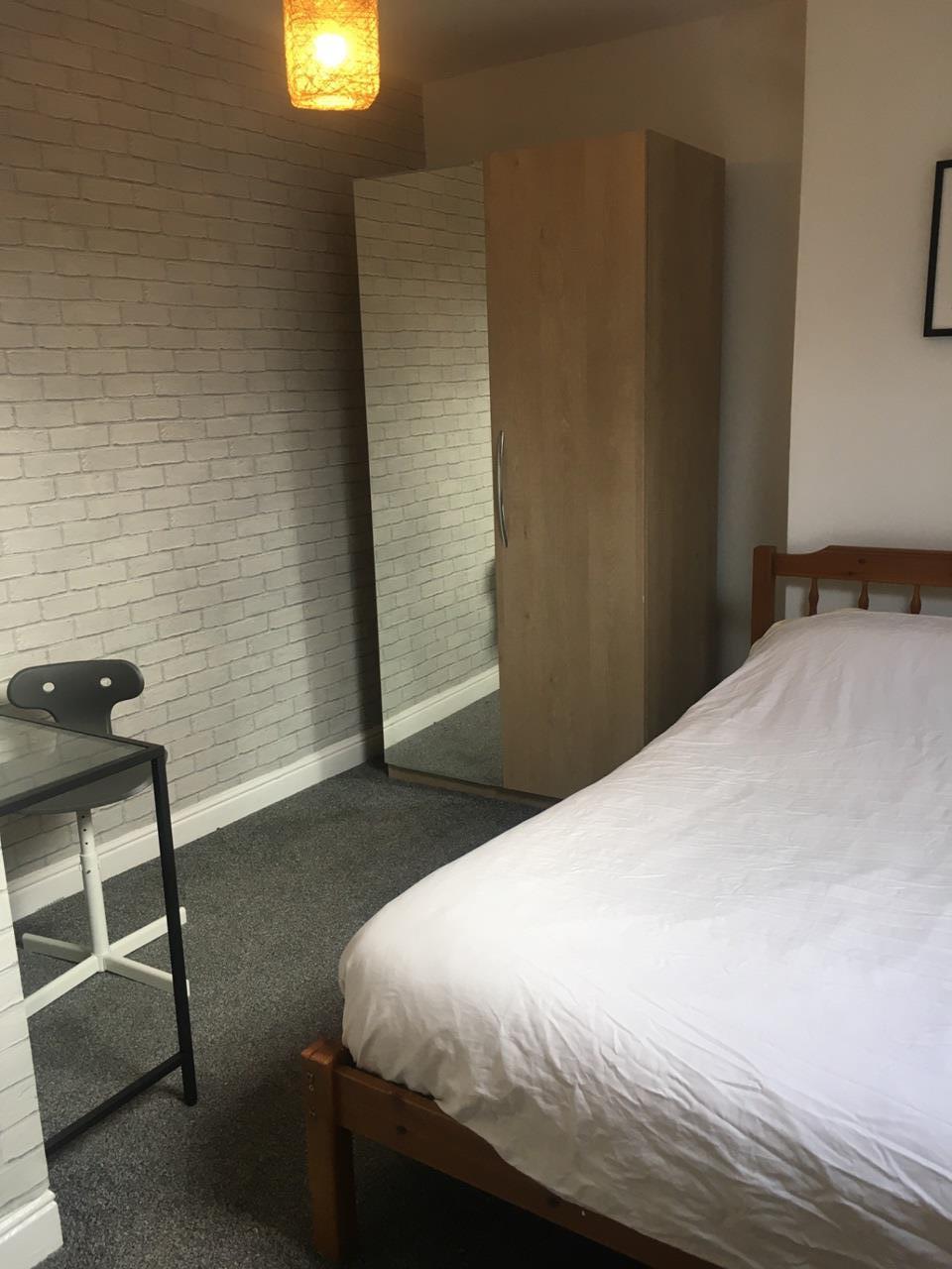 Room in a Shared House, Osborne Road, S11, N1 7GU
