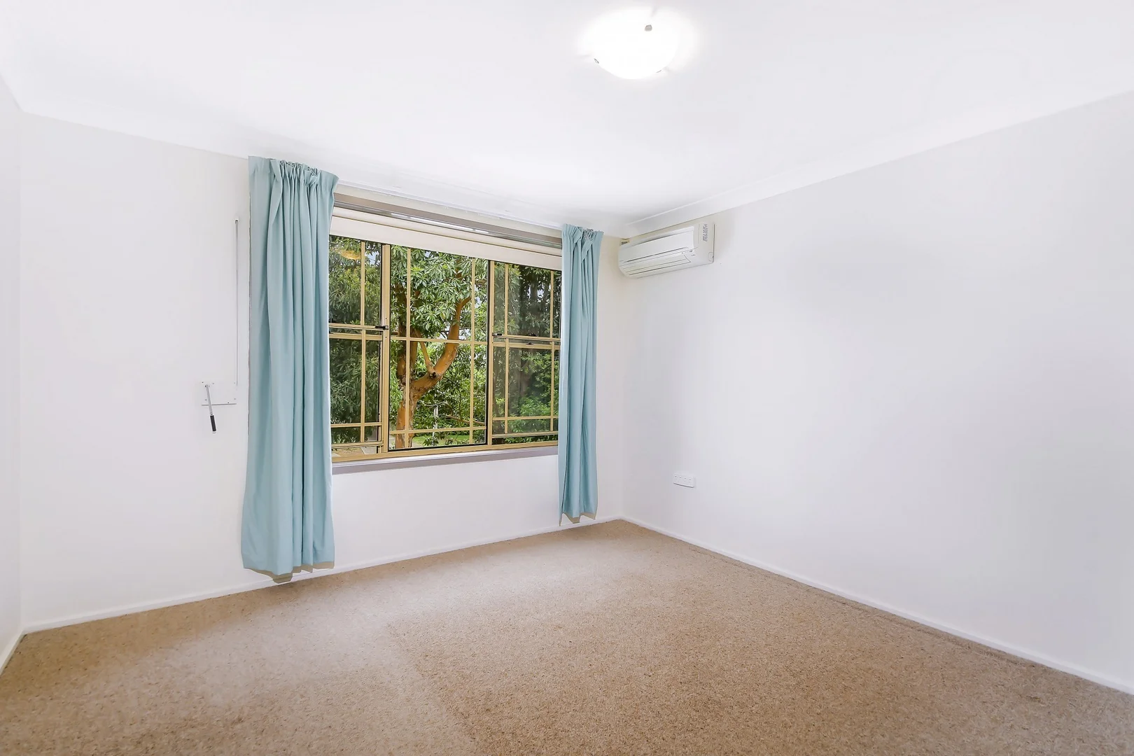 Additional image 4 of 1/22 Somerville Road, Hornsby Heights NSW 2077
