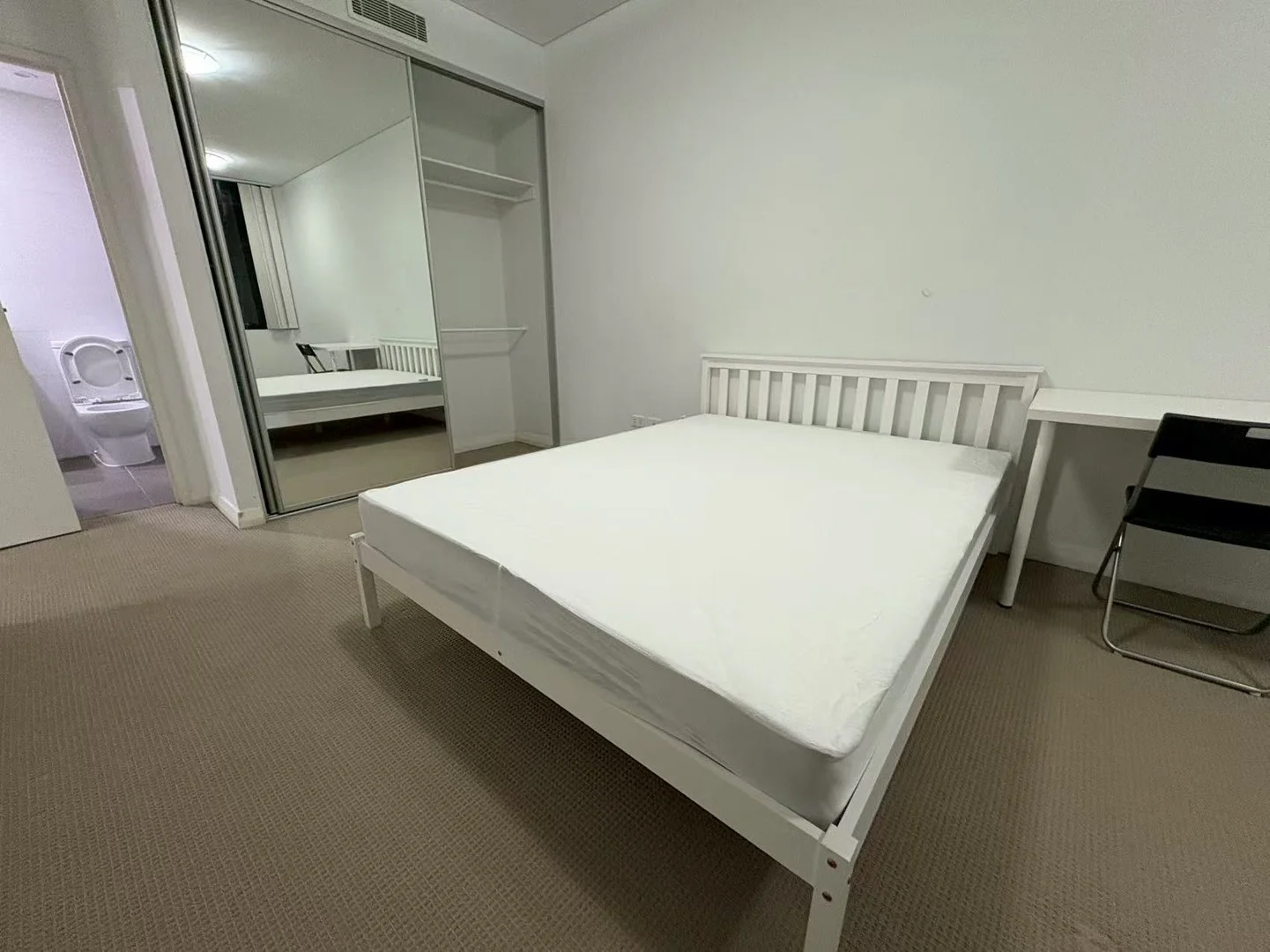 WeChat: KRL119 L1/ 99-101 Dalmeny Ave, Rosebery NSW 2018